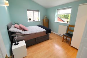 Bedroom- click for photo gallery